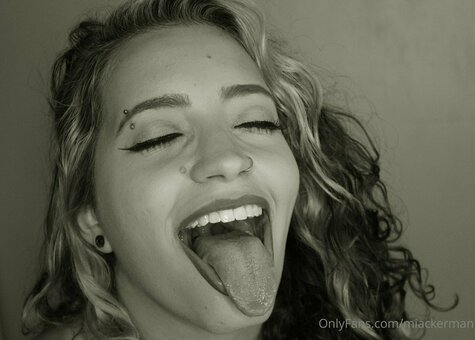 Miackerman / https: Nude Leaks OnlyFans Photo 22