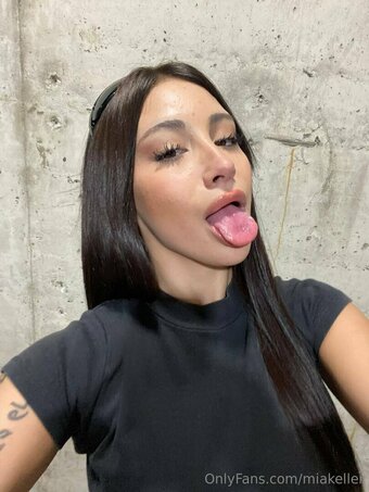 miakeller Nude Leaks Photo 8