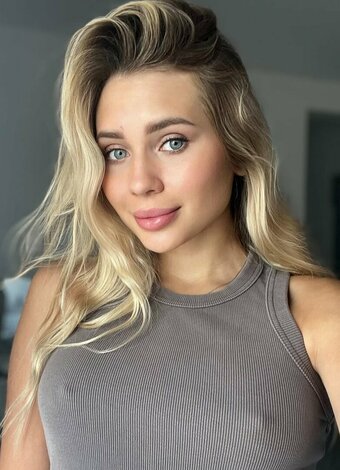 miakitty / https: / miadelix / miakittyx Nude Leaks OnlyFans Photo 4