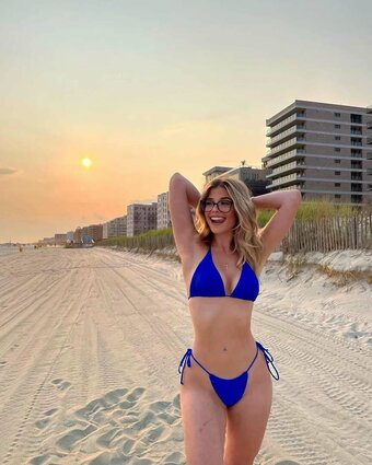 miaschaefer21 / Mia / https: / schaefer_mia Nude Leaks Photo 5