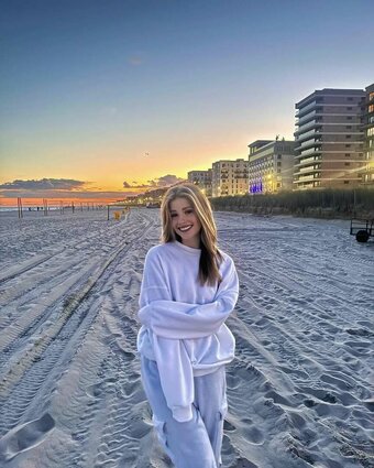 miaschaefer21 / Mia / https: / schaefer_mia Nude Leaks Photo 20