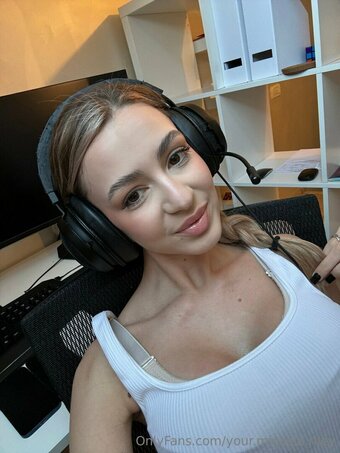 micariley / micaelacutiepie Nude Leaks OnlyFans Photo 4