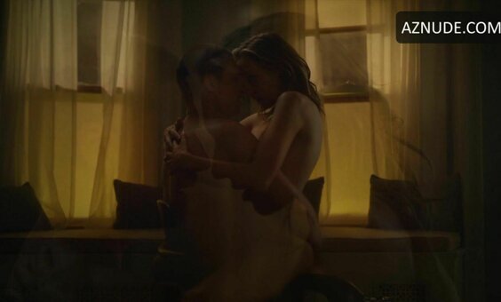 Michaela McManus Nude Leaks Photo 4