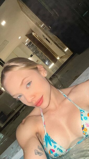 michelleandrezza Nude Leaks Photo 7