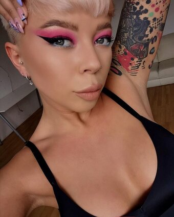 micky-costache / Luive / michellelacost / micky.costache Nude Leaks OnlyFans Photo 4