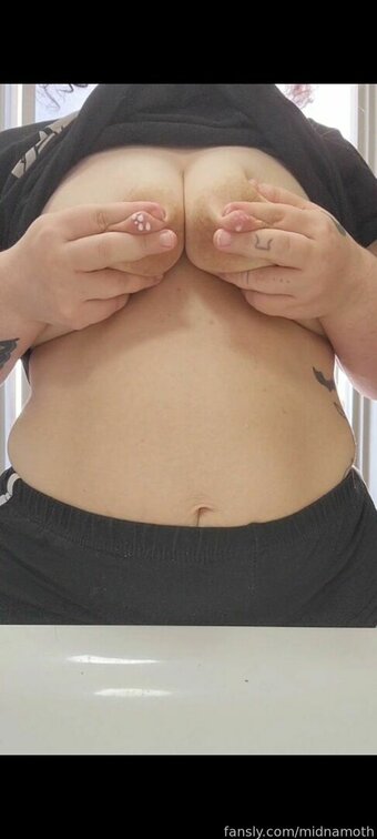 midnamoth Nude Leaks Photo 3