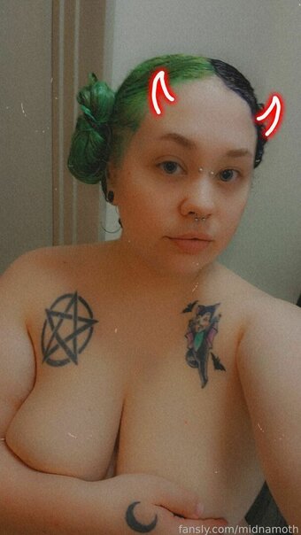 midnamoth Nude Leaks Photo 16