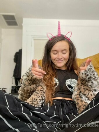 mightytinybaddie Nude Leaks Photo 11