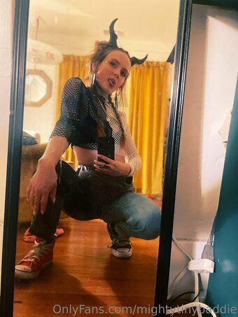 mightytinybaddie Nude Leaks Photo 25