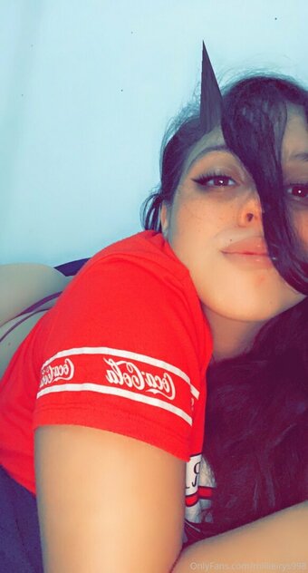 miladie Nude Leaks Photo 4