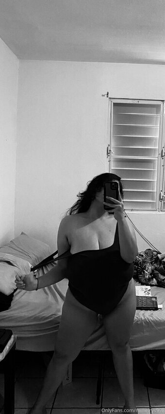 miladie Nude Leaks Photo 7