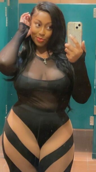 Milagrogramz / MOB RADIO Nude Leaks Photo 12