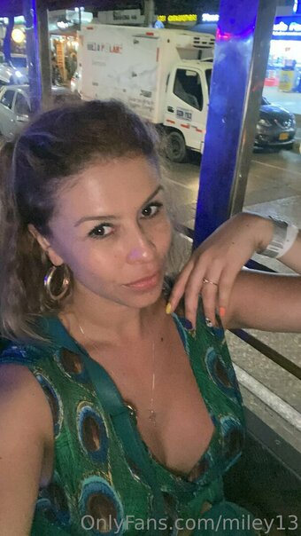 miley13 Nude Leaks Photo 4