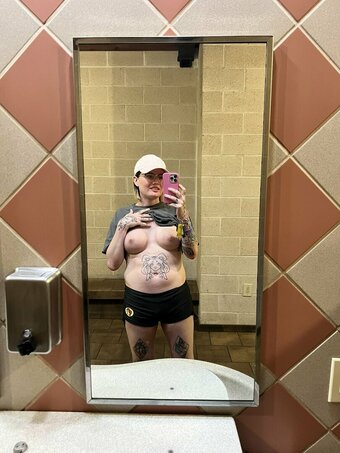milfmoder / Ashley / adoeable_ Nude Leaks Photo 17