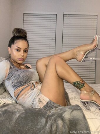 miliani / _miliani Nude Leaks OnlyFans Photo 16