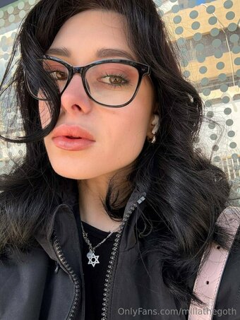 millathegoth Nude Leaks Photo 2