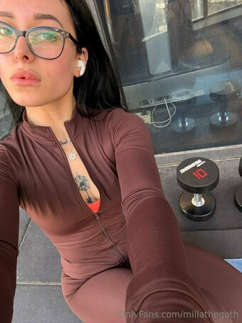 millathegoth Nude Leaks Photo 13