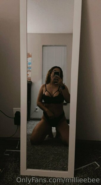 millieebee Nude Leaks Photo 2
