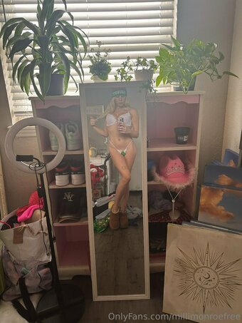 millimonroefree Nude Leaks Photo 19