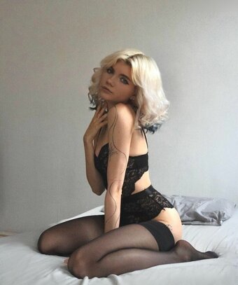 millllkitty Nude Leaks Photo 26