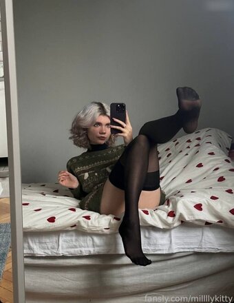 millllkitty Nude Leaks Photo 27