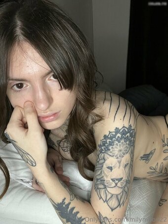 Milly Moon / milymoon22 Nude Leaks OnlyFans Photo 4