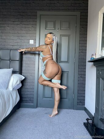Milsx / EffyMae1 / milliesmithson_ Nude Leaks OnlyFans Photo 10