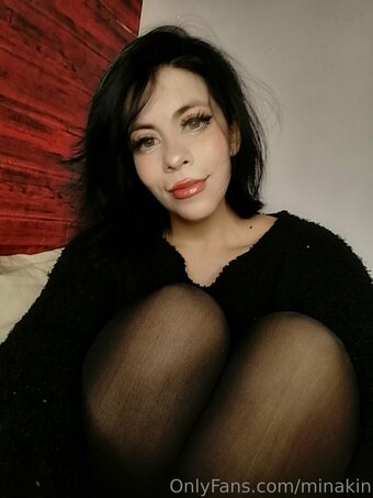 minakin Nude Leaks Photo 15