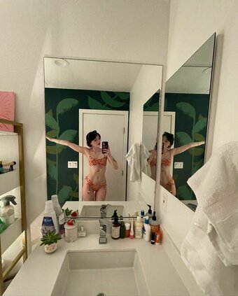 minecraftluvr68 / emilyarmas Nude Leaks Photo 1