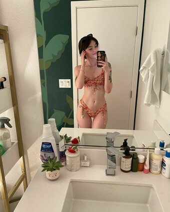 minecraftluvr68 / emilyarmas Nude Leaks Photo 3