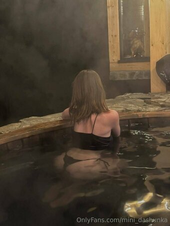 mini_dashunka Nude Leaks Photo 4