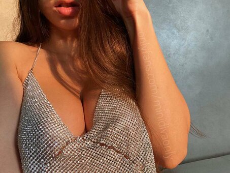 Mini Diva / divasaremeh / https: / minidivaonly Nude Leaks OnlyFans Photo 3