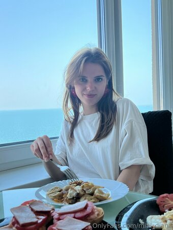 mini_violet Nude Leaks Photo 15