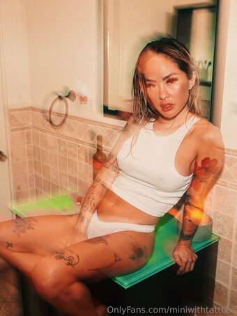 miniwithtattoos Nude Leaks Photo 24