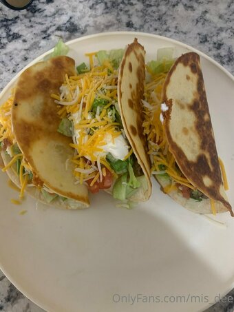 mis_dee Nude Leaks Photo 14