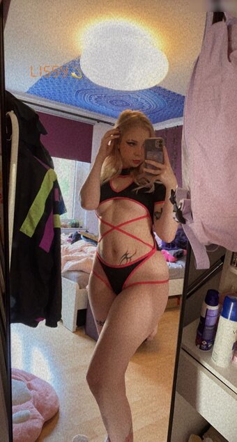 Misaki.Risu / ShinyLies / misakii_risu Nude Leaks Photo 28