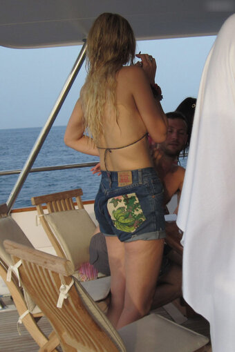 Mischa Barton / mischabarton Nude Leaks Photo 16