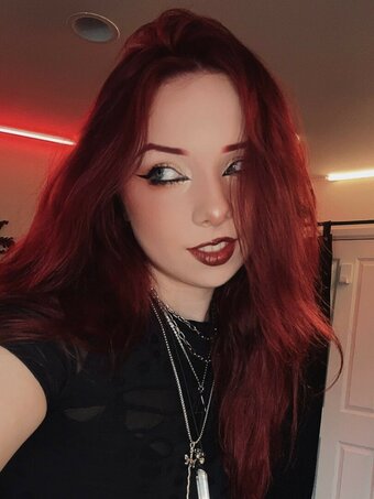 Miserrablee / https: / itshooley Nude Leaks Photo 10