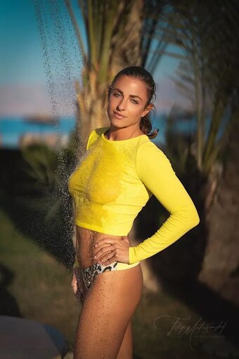 Miss Problem Nude Leaks Photo 1