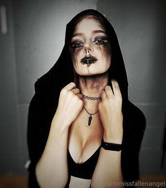 missfallenangel Nude Leaks Photo 6