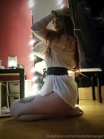 missfallenangel Nude Leaks Photo 13