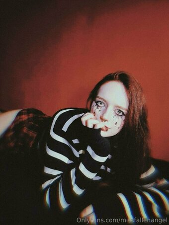 missfallenangel Nude Leaks Photo 26