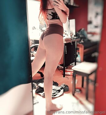 missfallenangel Nude Leaks Photo 27