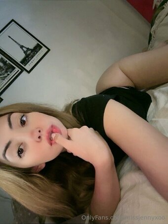 missjennyxoo