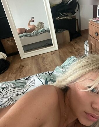 missoverdrip / missoverdrip_ Nude Leaks OnlyFans Photo 1