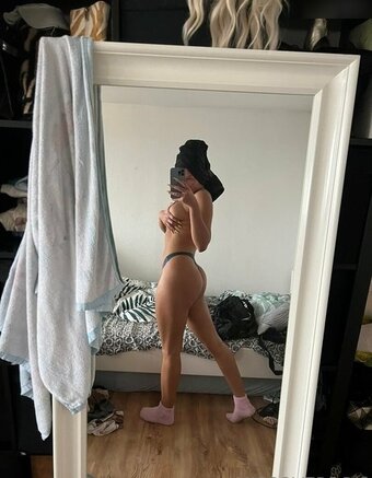 missoverdrip / missoverdrip_ Nude Leaks OnlyFans Photo 8