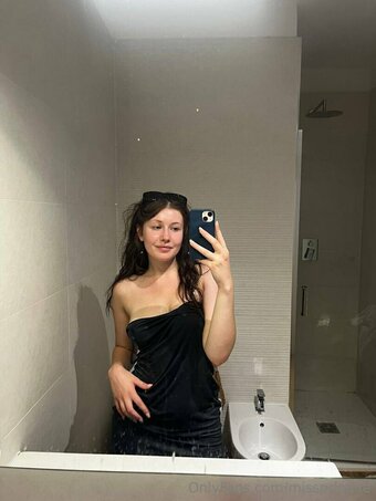 misspristine Nude Leaks Photo 8