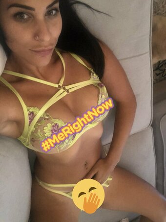 missroxy Nude Leaks Photo 2