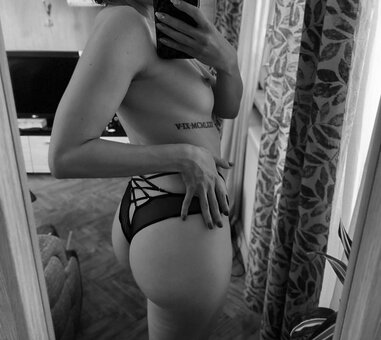 MissShell / MissS24412 / missshelly69 / themissshell Nude Leaks OnlyFans Photo 13