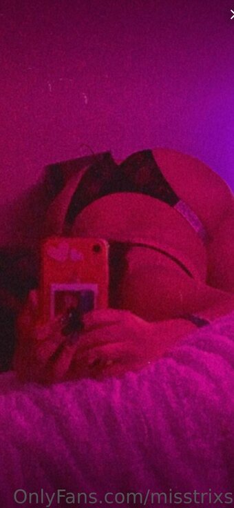 Misstrixs / Lilmissytrixy Nude Leaks OnlyFans Photo 16